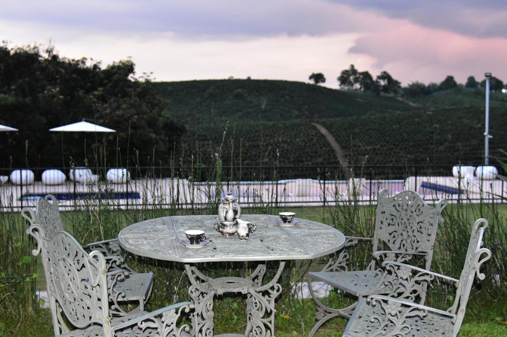 Finca Hotel Los Girasoles Montenegro Exterior photo