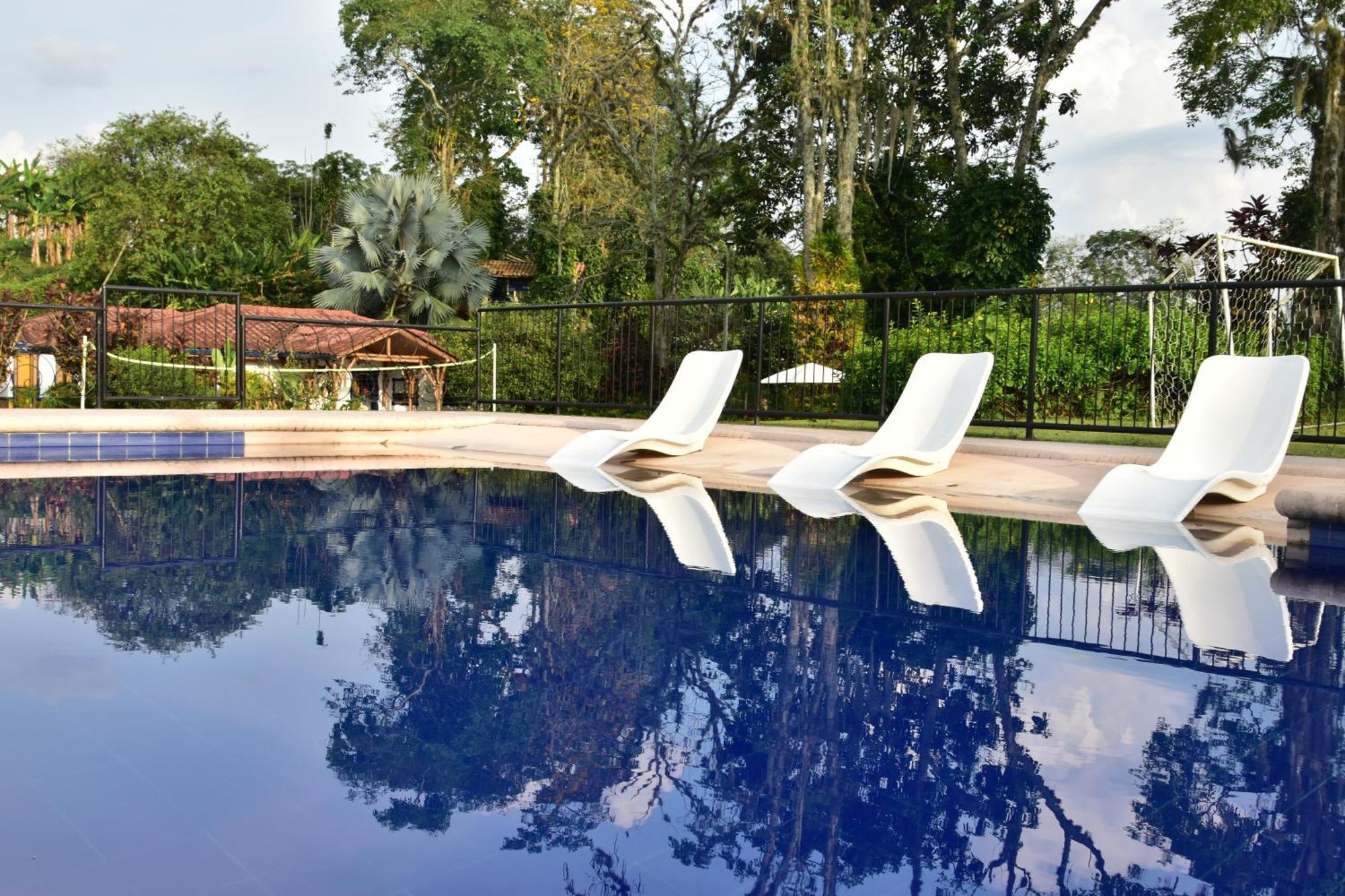 Finca Hotel Los Girasoles Montenegro Exterior photo