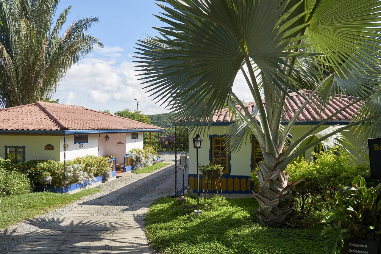 Finca Hotel Los Girasoles Montenegro Exterior photo